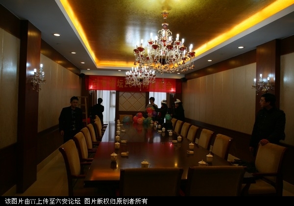 伯爵免费提供的会议室