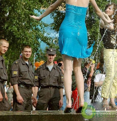 俄国大兵与大妞