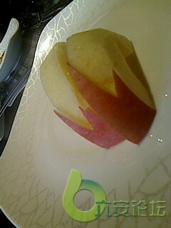 超小气送的果盘 思密达 拿我们当兔子