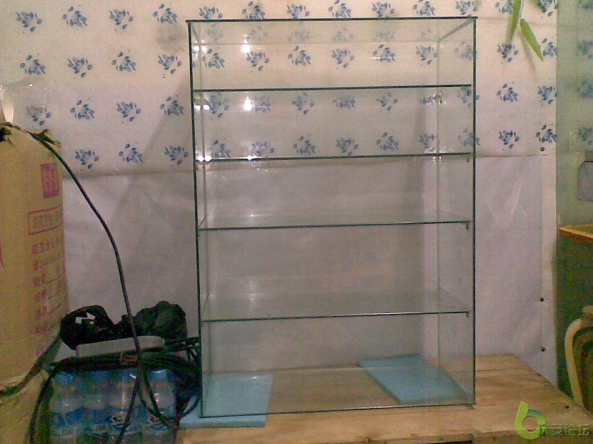 附送玻璃柜2