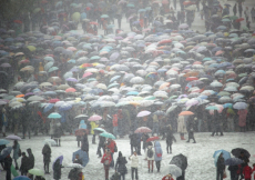 北京大雪 故宫景区爆满